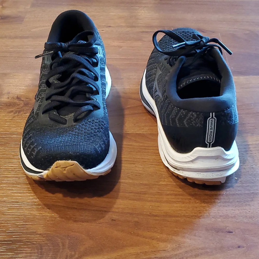 Mizuno Waverider 24 - Picture 2 of 4